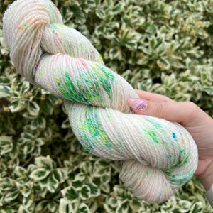 UK hand dyed yarn, hand dyed wool, sparkle yarn, neon yarn, 4ply yarn, sock yarn, speckled yarn, knitter gift