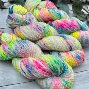 UK hand dyed yarn, hand dyed wool, sparkle yarn, neon yarn, 4ply yarn, sock yarn, speckled yarn, knitter gift