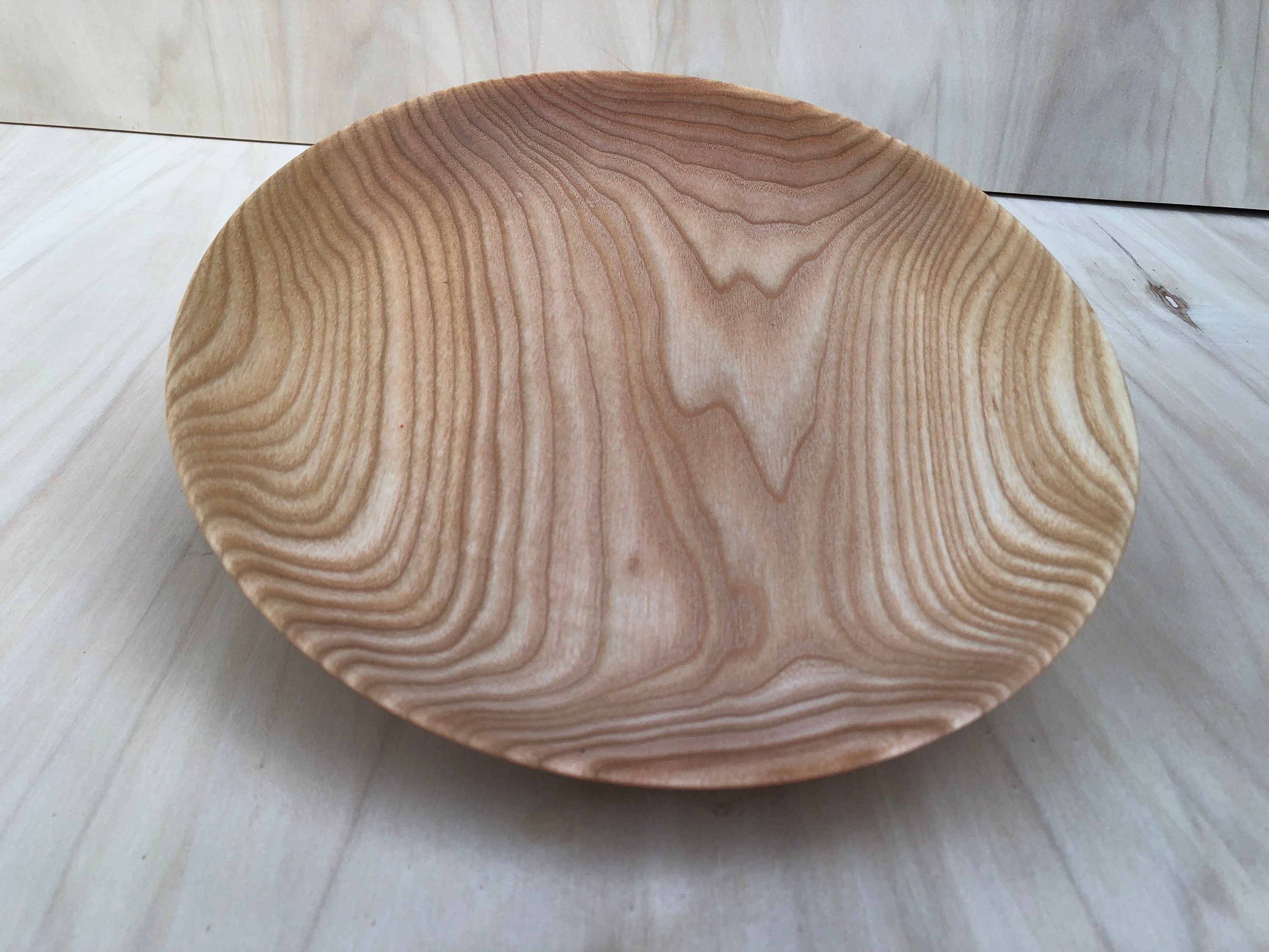 Assiette en Bois de Frêne