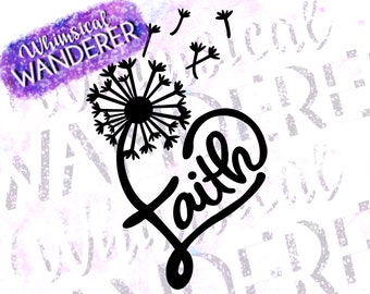 Può includere: Silhouette in bianco e nero di un dente di leone con semi che volano via, formando un cuore con la parola "Fede" all'interno. Il design è su uno sfondo bianco con un lavaggio ad acquerello viola.