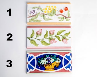 Borde de azulejos con diseño floral español de 4 x 8 pulgadas (fabricado en España)