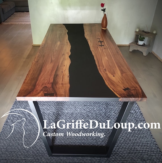 Plateau époxy Table De Rivière R13 - Érable Moucheté Bord Vivant - Dimensions 18"x12"x1" - Kit DIY