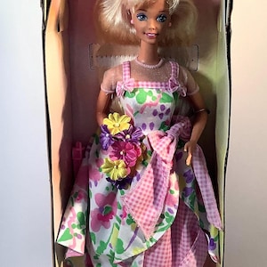 Vintage Avon Spring Petals Barbie Doll: 1996 Special Edition NIB