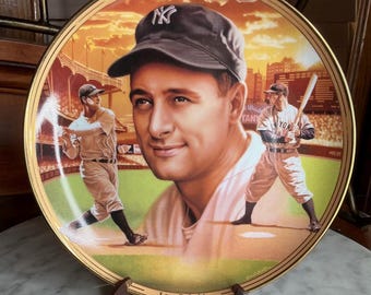 Joe DiMaggio Collector Plate – “Joltin’ Joe” Yankees Memorabilia – Gardner Artwork – Vintage Baseball Display Plate – NY Yankees Legend