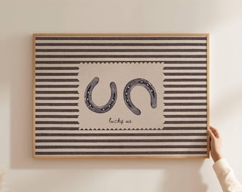 Western Horseshoe Print: Lucky us Textile Striped Neutral Wall Art (Pobieranie cyfrowe, Poziome)