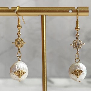 Honey Bee 18K Gold plated Pearl Earrings, Handmade Fresh Water Bee Pearl Earrings, Gold plated Vintage bee drop Earrings,Bridal Jewelry