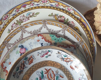 Ensemble de 5 assiettes vintage décorées dépareillées, motifs chinois/fleurs, moutarde, rose. vert de Sarreguemines, France & Sphinx royal