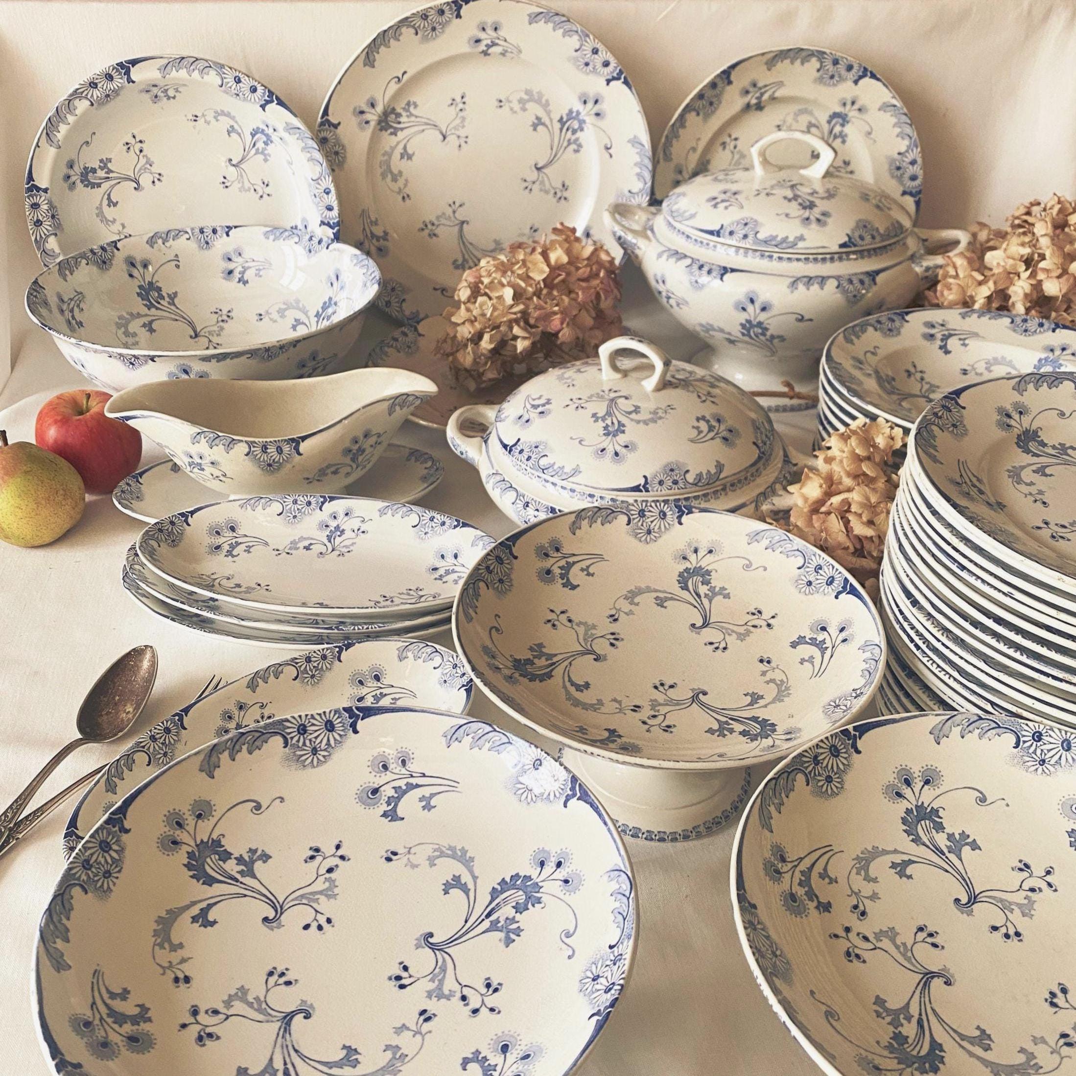 Antique Dinner Service, Luneville France 24/12-place Dinner