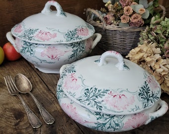 Par shabby antika franska Luneville soppterriner, gröna och rosa art nouveau blommig transferware
