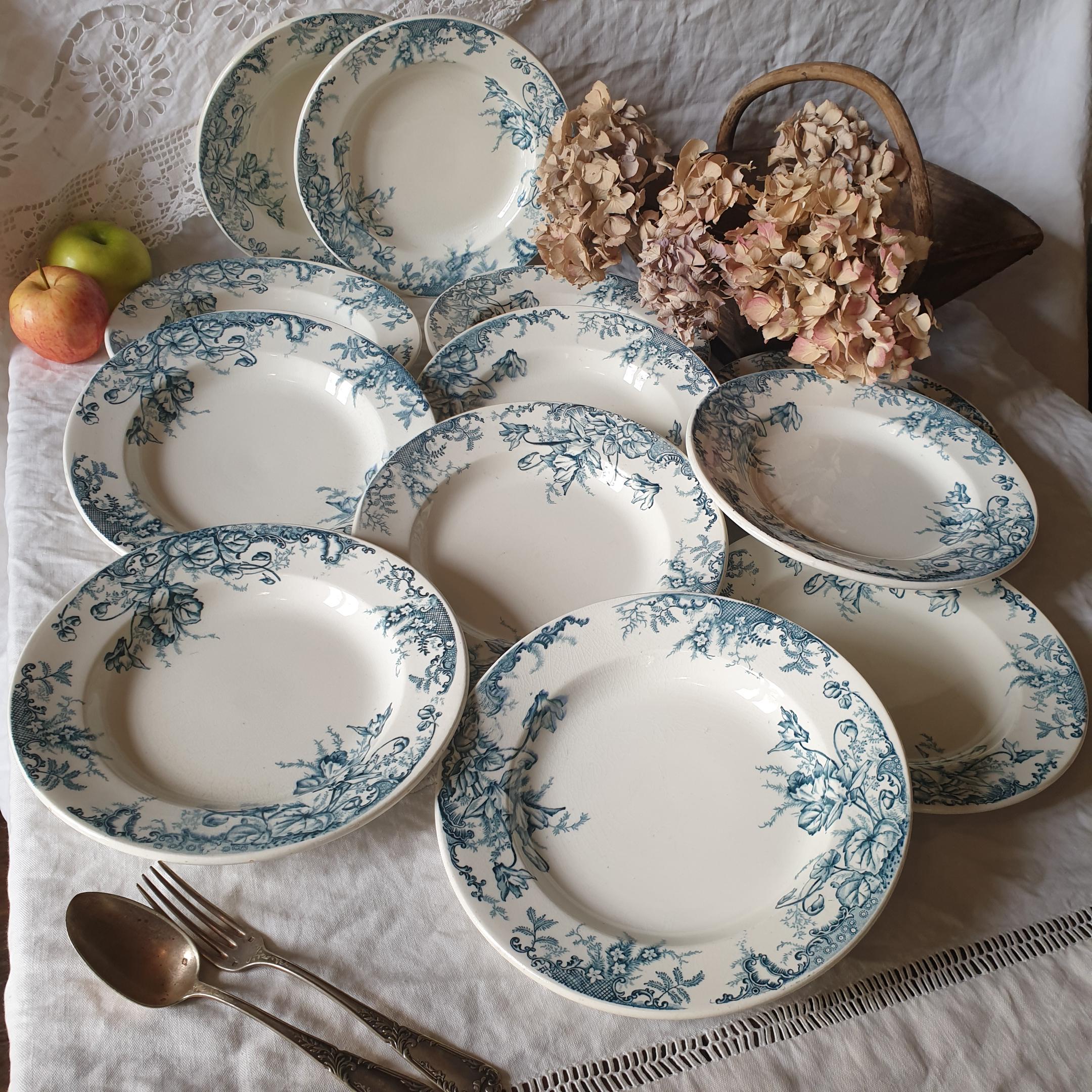 フランスヴィンテージ ブルーフラワー コンポートプレート Antique French Floral Soup Plates: Blue White Transferware, Set of