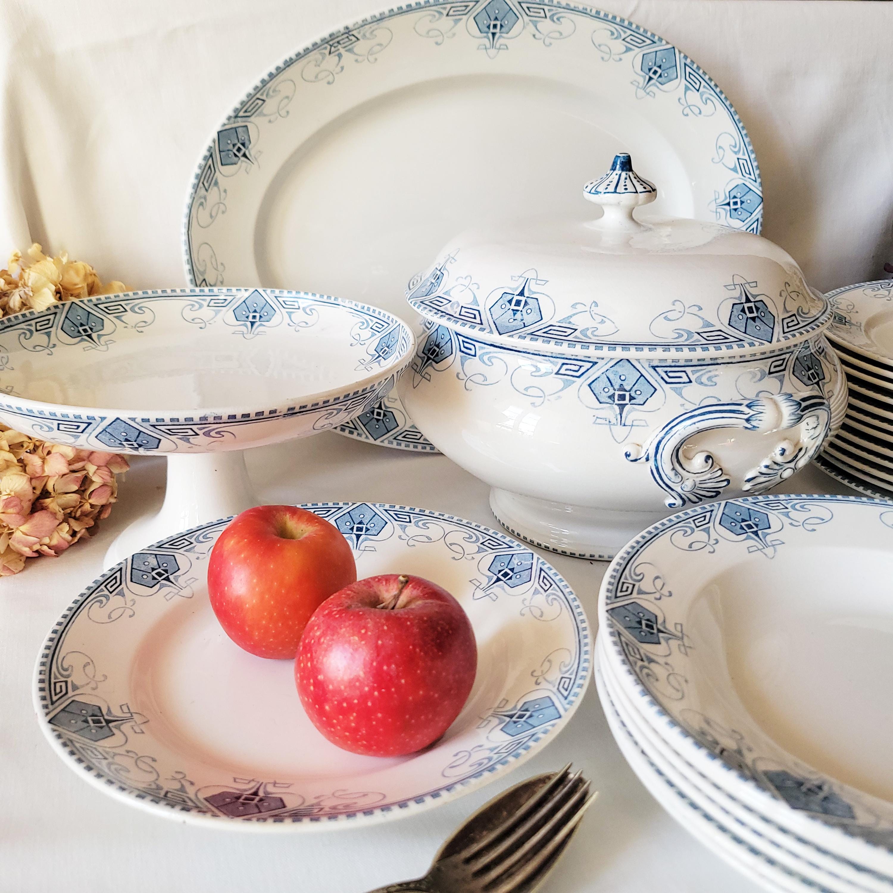 Antique Sarreguemines 'germaine' Dinner Service, Art Nouveau Blue