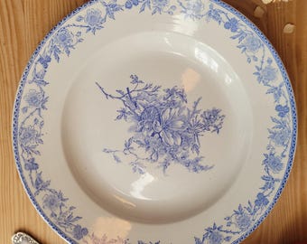 Plat Floral Antique Bleu et Blanc par Pexonne, France c.1900