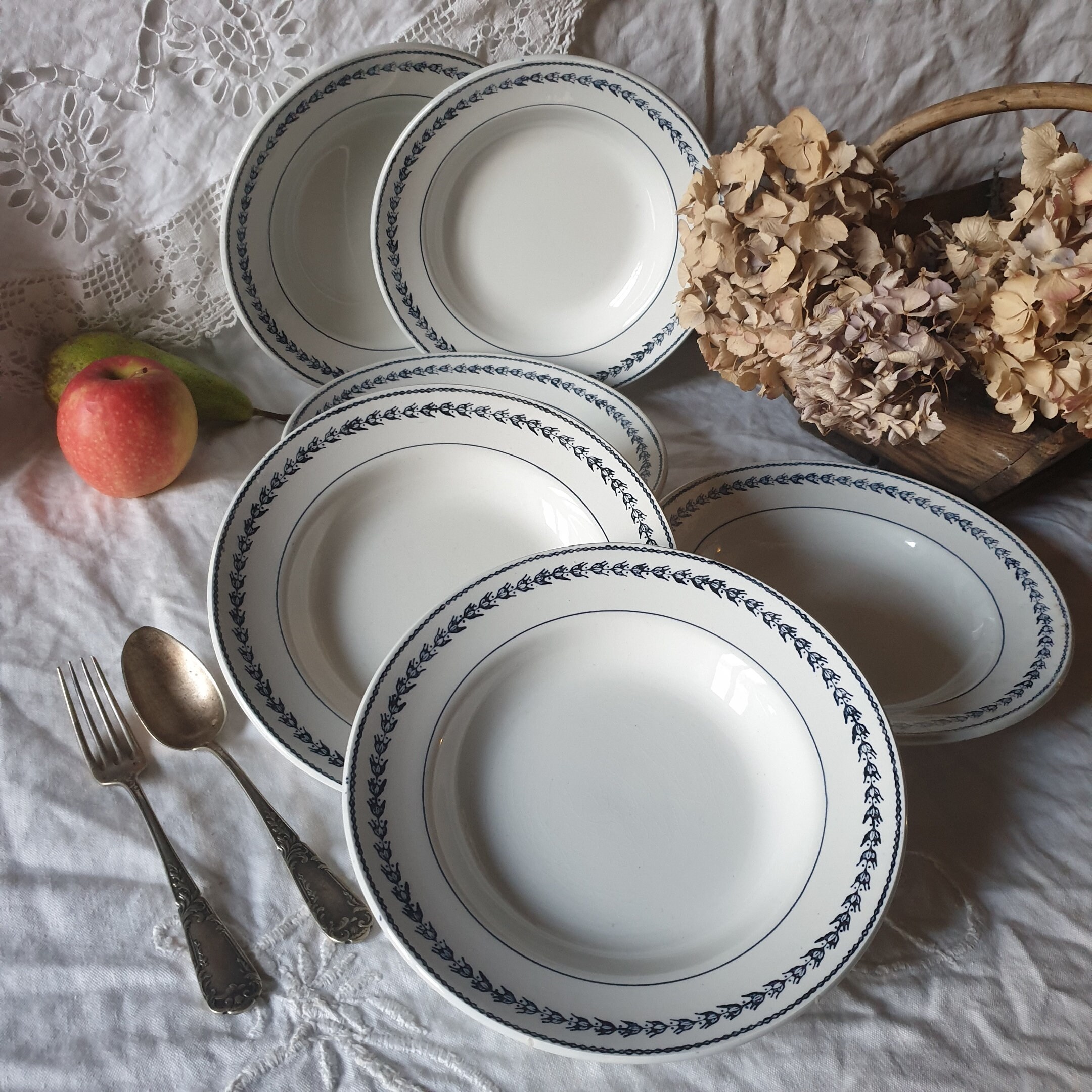 フランスヴィンテージ PORCELAINE FRANCE ビストロ皿 4枚セット フランスヴィンテージ PORCELAINE FRANCE ビストロ皿 4枚セット 【公式