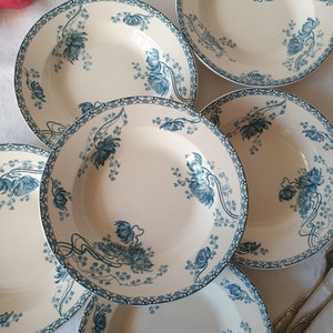 Platos de sopa antiguos SET de 4, 6 o 10 - Vintage francés Art Nouveau - Flor de Columbine, transferware azul c1910 &#39;Royat&#39; Sarreguemines, Francia
