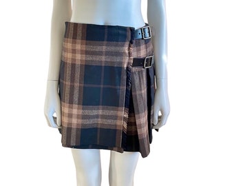 Burberry vintage brown plaid wrap pleated wool buckled mini skirt, fringe trim, Size M