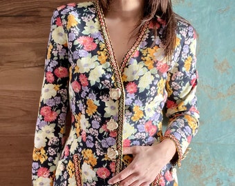 Moschino Couture Frühling Sommer 1993 mehrfarbige Blazer Jacke aus geblümter Baumwolle mit Wabenmuster, Größe S - M