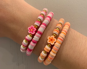 Coloured flower bracelet set!