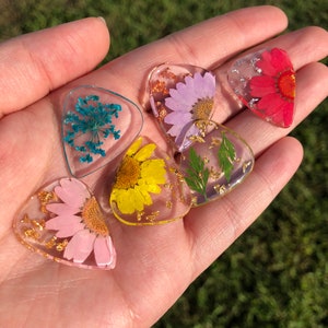 Handmade Floral Guitar Pick, Guitar Accessories, Gift for Daughter, Cute Keepsake Gift, Guitar Picks, Guitar Gifts, Unique Guitar Gift