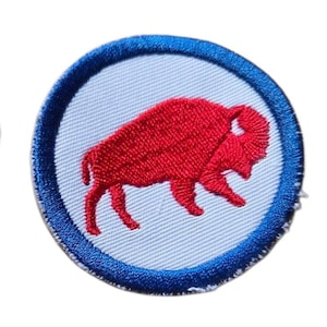 Buffalo Football Patch - Stehender Büffel - Aufbügler - Gesticktes Game Day Zahnrad 6,5 und 10,6 cm