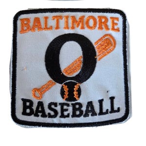 Naszywki baseballowe Baltimore – prostokąt O – haftowane i żelazne – 2,5 i 4 cale