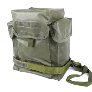 Army Surplus Shoulder Bag Fully Waterproof Olive Green large vinyl spacious perfect for fishing hiking hunting canoeing vintage