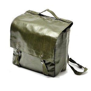 Waterproof shoulder bag in green - genuine 1980s army surplus - perfect for fishing hiking hunting canoeing - vintage boat bag