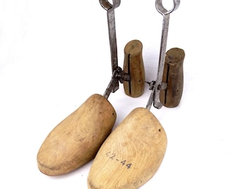 1960s Wooden Shoe Trees Mens Boot Stretcher Original German Austrian Army Surplus Shaper Military Sturdy Adjustable Stylish Vintage Quality