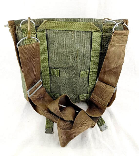 Vintage 1970s Military Bag Green Canvas Ex-army Spacious Messenger