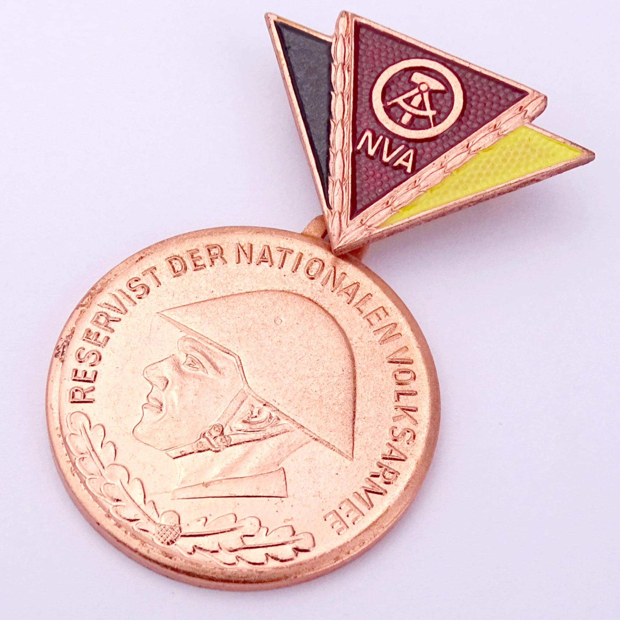 East German Medal In Collectible Military Surplus Medals, Pins & Ribbons For Sale - Foto 7