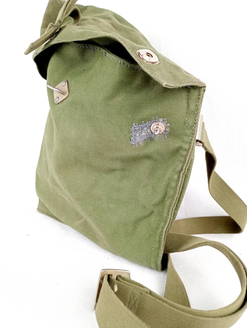 Vintage Swedish Army Cotton Canvas Shoulder Bag Green Messenger Cross Body Crossbody Military Retro Unique Shape Sandwich Tool Gas Mask Bag Used GRADE 2
