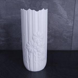 Vintage Vase M. Frey Kaiser white biscuit flower AK Kaiser W. Germany oval vase