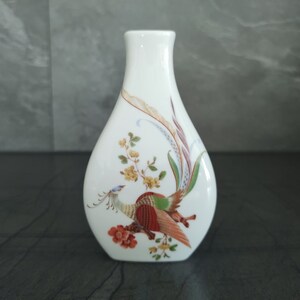 Vintage Kaiser VASE German Porcelain Vase OLIVIA Pattern Chinoiserie Bird and Blossom