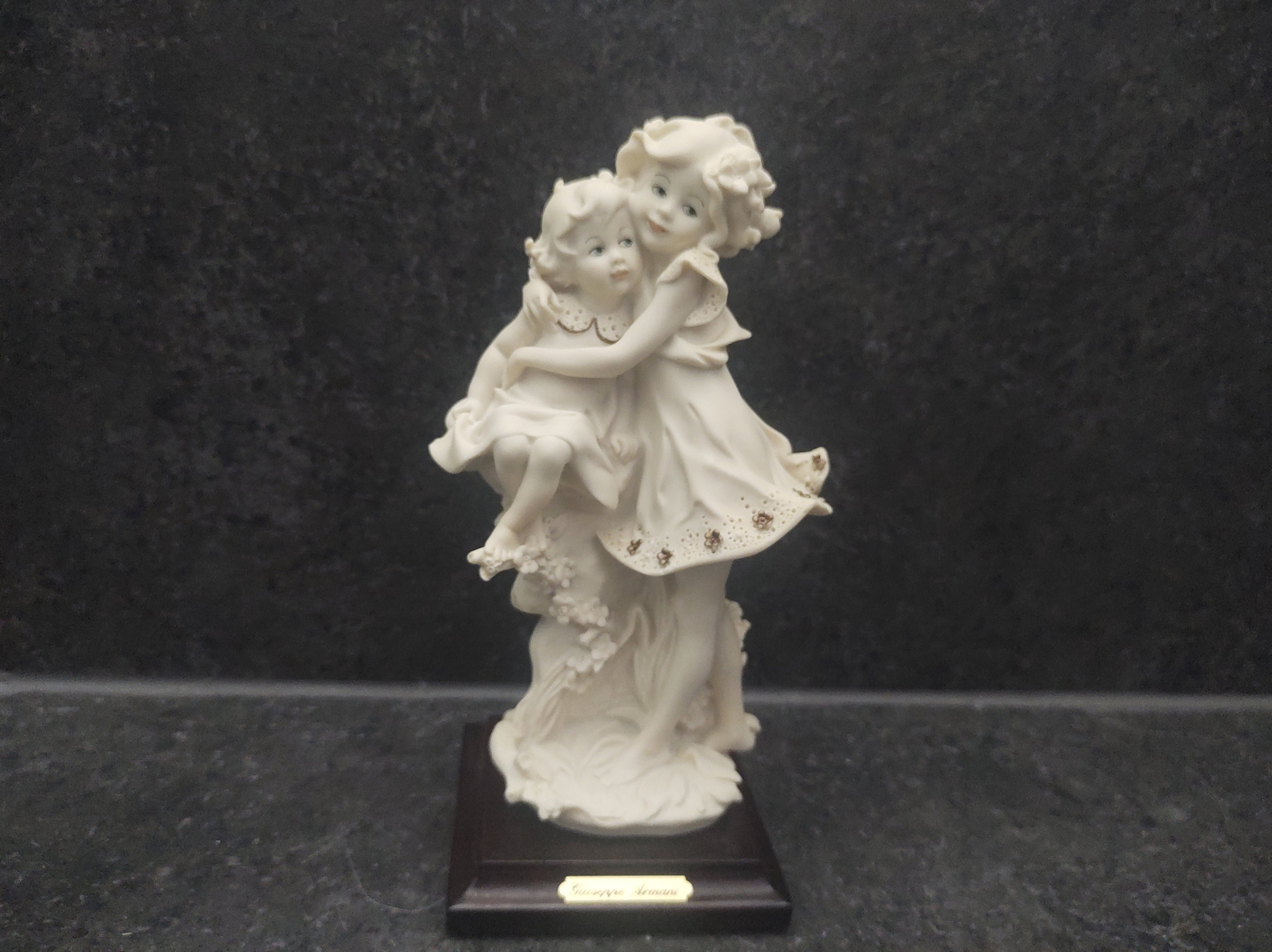 RARE figurine Giuseppe Armani Dont worry girls figurine 1980s collection Florence Magic memories serie made in Italy figure