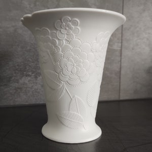 Vintage VASE Kaiser M. Frey W. Germany number 642 biscuit vase 1970s romantic white vase