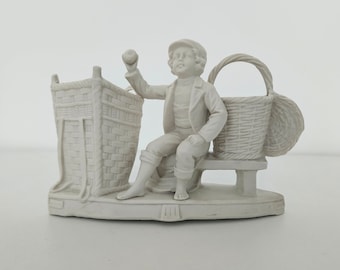 Anique FIGURINE niño galleta de porcelana con cestas de manzanas figura hecha en Alemania 1930 porcelana galleta única