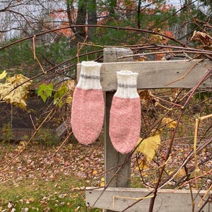 Pink Wool Mittens, Women's Wool Mittens, Women's Traditional Wool Mittens, Handknit Wool Mittens, Homemade Adult Wool Mittens, Ladies Mitts