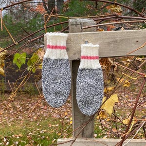 Ladies Size Small Wool Mittens, Traditional Wood Mittens, Monkeysock Style Mittens, Ladies Winter Mittens, Women's Wool Mittens