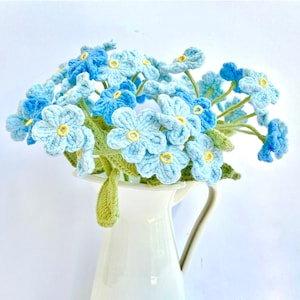  Handmade Forget Me Not Flowers, Crochet Forget-me-not  Artificial Flower, Crochet Plants for Home Office Desk Bedroom Decoration  (Blue, 6pcs) : Home & Kitchen