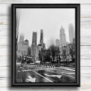 NYC Print, New York City, Manhattan, NYC Wall Art, Printable Wall Art, Black and White, Photography Print, Digital Download, New York Poster