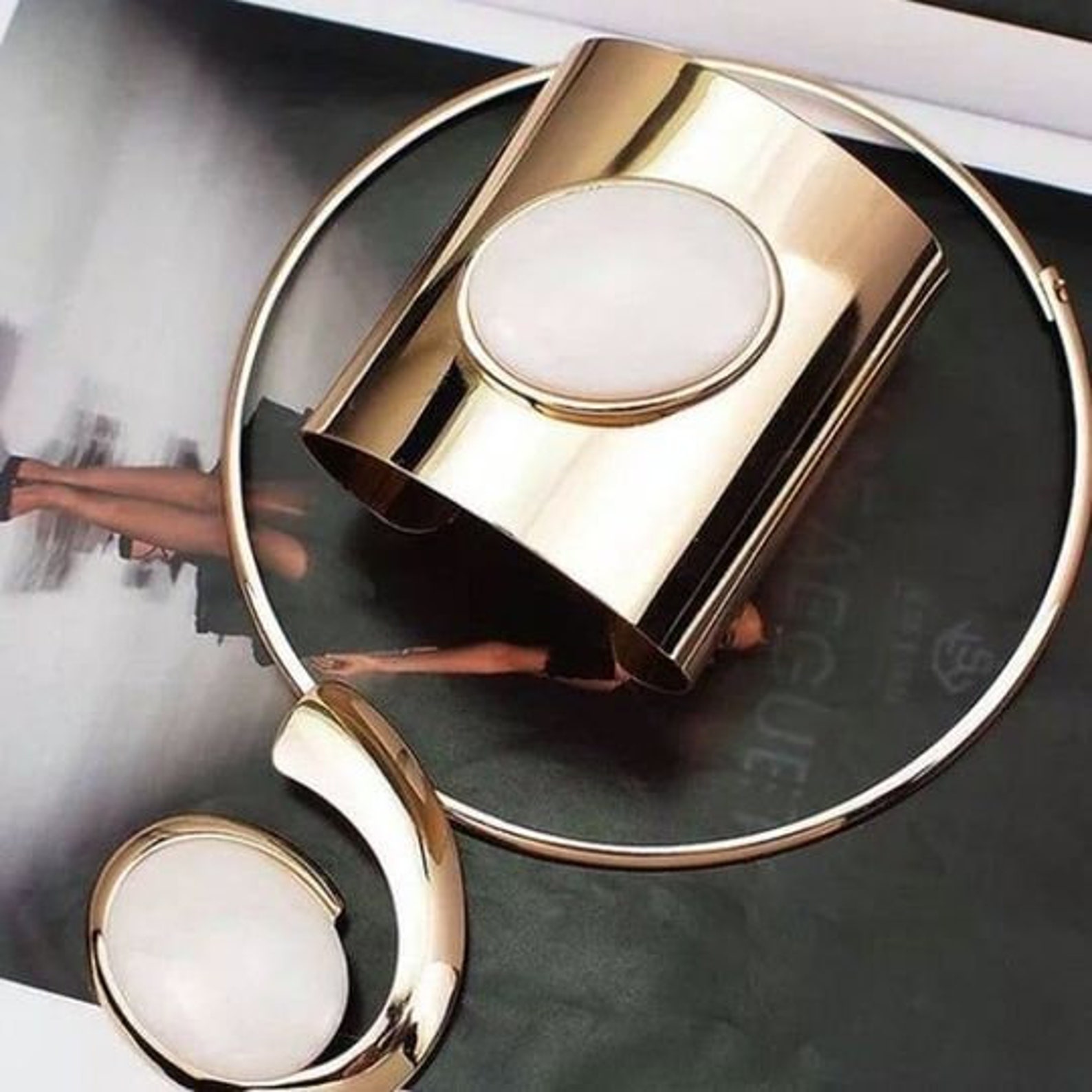 Manschetten und Halskette mit weißem Stein | Etsy