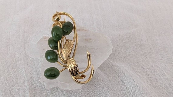 Green Jade Brooch, Goldtone Floral Spray with Fru… - image 1