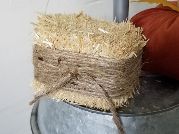 How to Make Mini Hay Bales