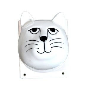 Vintage Kitschy Cat Wall Decor