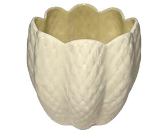 Vintage Belleek Limpet Yellow Porcelain Planter, 6th Mark 1965–1980