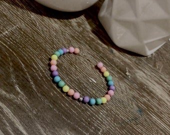 Rainbow beaded bracelet!!