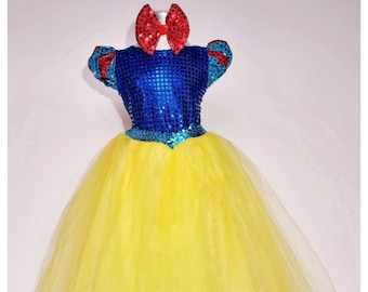 Snow White Inspired Costume/ Princess Costume/Kids Photography Studio Outfit/ Girls Halloween Costume/Dress