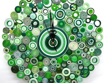 Handmade Quilled Paper Wall Clock - Green Circle Design