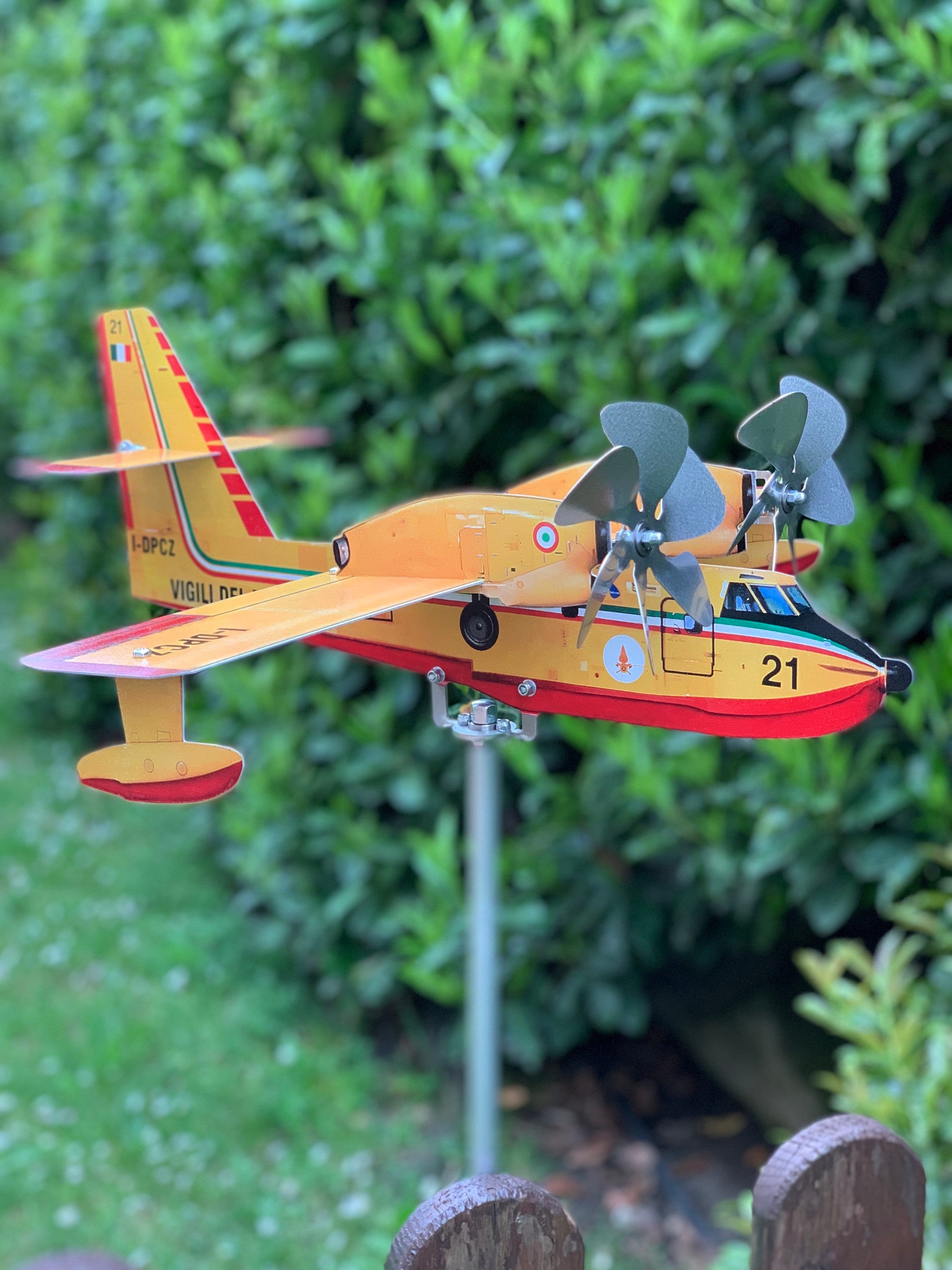 Airplane Wind Spinner Garden Decoration Model Canadair CL-215 Sex Image Hq