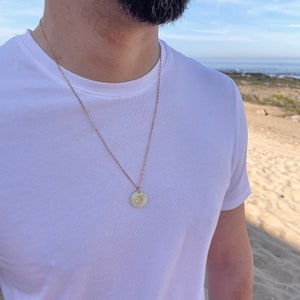 Collar inicial para hombre, Joyería llena de oro, Collar de nácar, Regalos de cumpleaños marido, novio o amigo, Joyería para hombre, Letra O