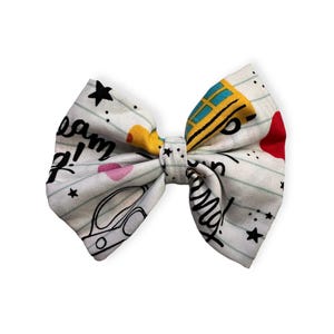 Back To School Bow, School Hair Bow, First Day of School Bow, Pre-K Fabric Bow, Cotton Bows, Toddler Bow, Back to School Doodles Bow